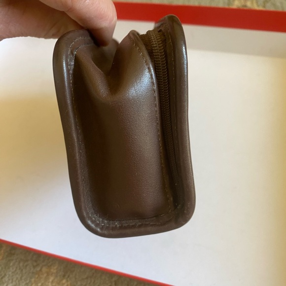 Coach Vanity -EUC - Picture 3 of 8